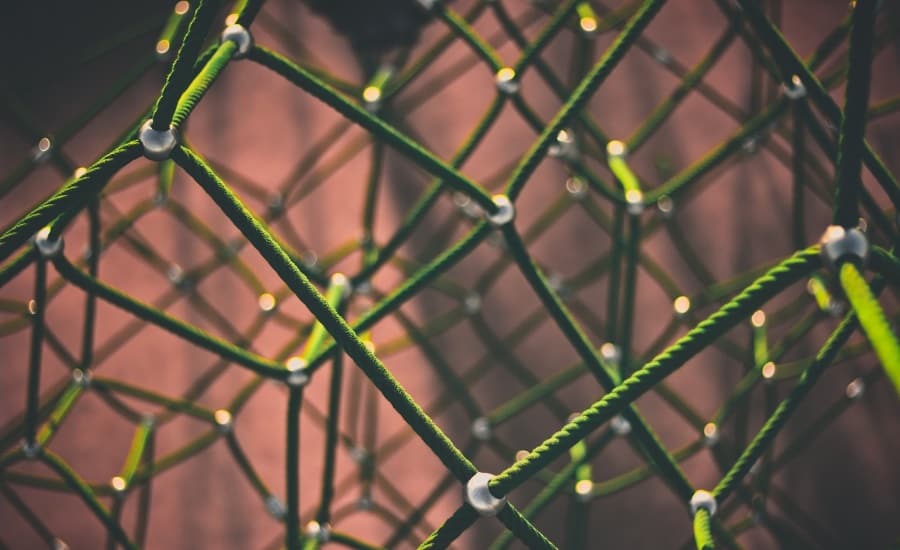 Making_Smart_Contracts Understandable